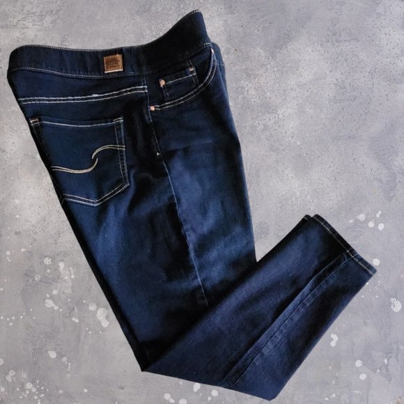 LEVI's SIGNATURE GOLD Pull On Skinny Legging Jeans Size XL - Picture 3 of 8